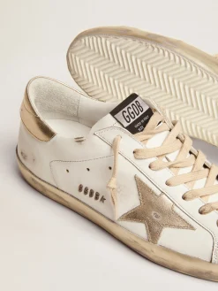 Store Golden Goose Super-Star masculino com reforço dourado brilhante e inscrições Cabedal: 100% couro bovino