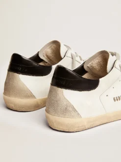 Sale Golden Goose Super-Star masculino com talão preto e inscrições de metal Cabedal: 100% couro bovino