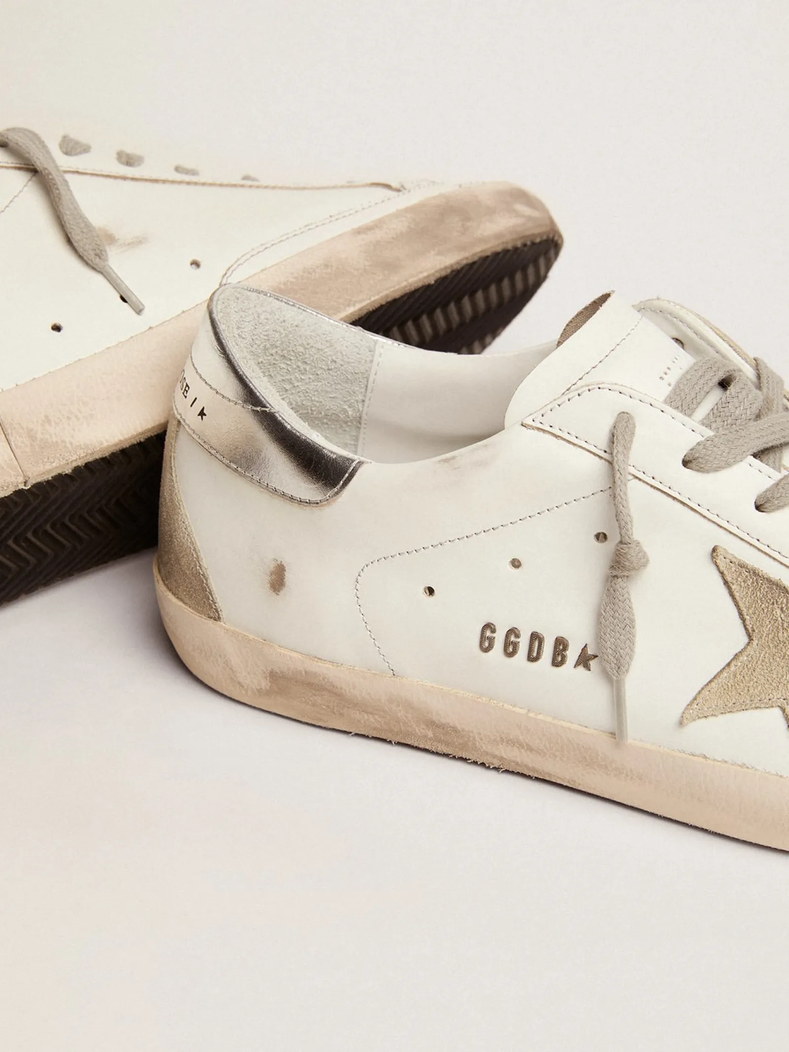 Clearance Golden Goose Super-Star masculino com talão prateado e inscrições Cabedal: 100% couro bovino
