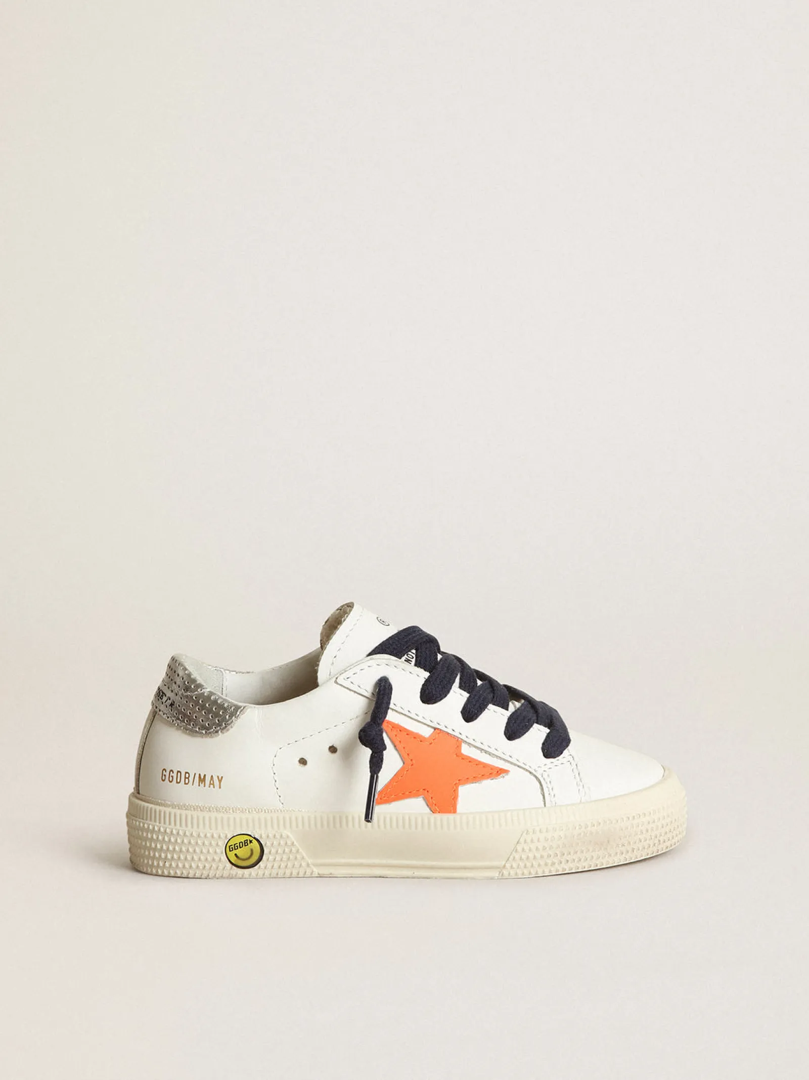 Best Sale Golden Goose Young May com estrela de couro laranja fluorescente e talão perfurado Cor: branco